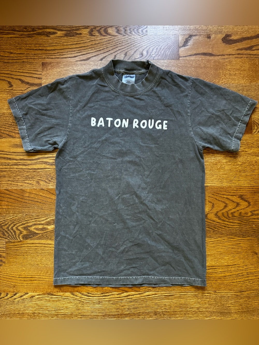 Shaka Wear Baton Rouge Graphic Tee Small Charcoal Altitude Back Print